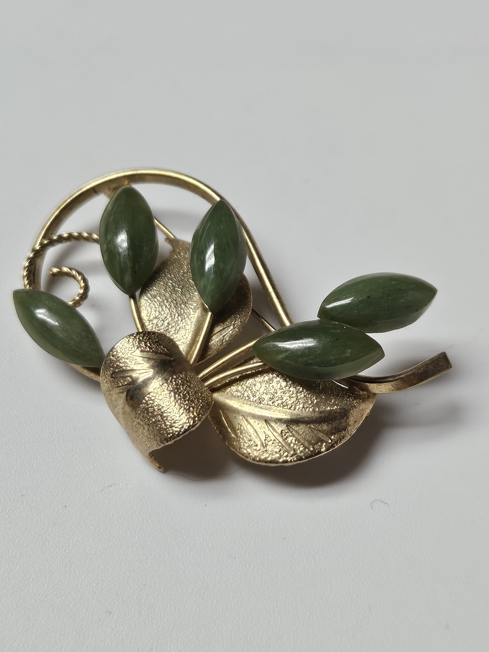 Vintage Gold-Tone Jade Stone Leaf Brooch